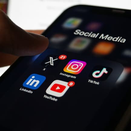 Social Media For Actors Guide cover